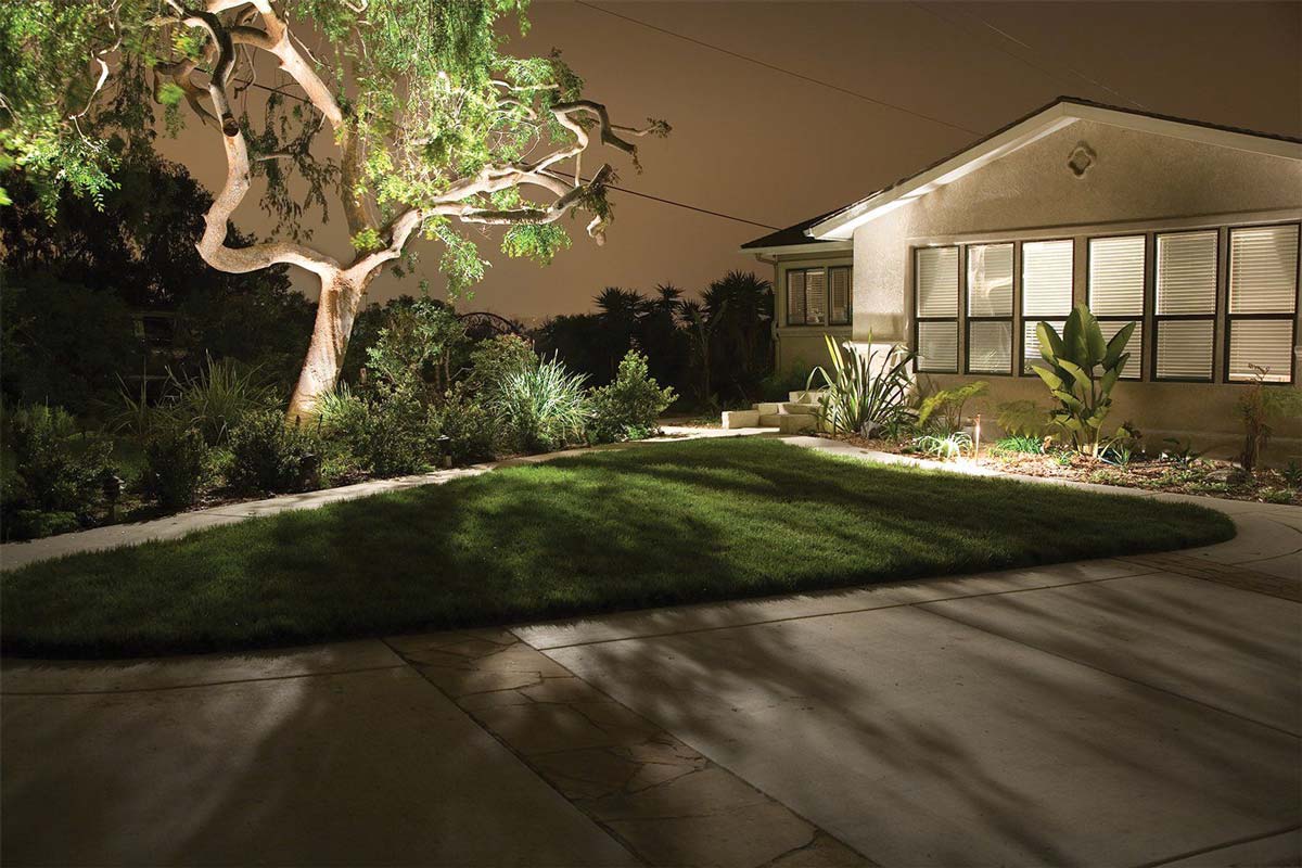 Front house and pathway up lighting example